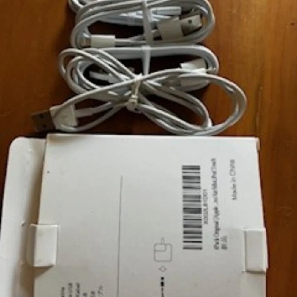 Lightening to USB Cables 1M, Never Used, Brand New!
